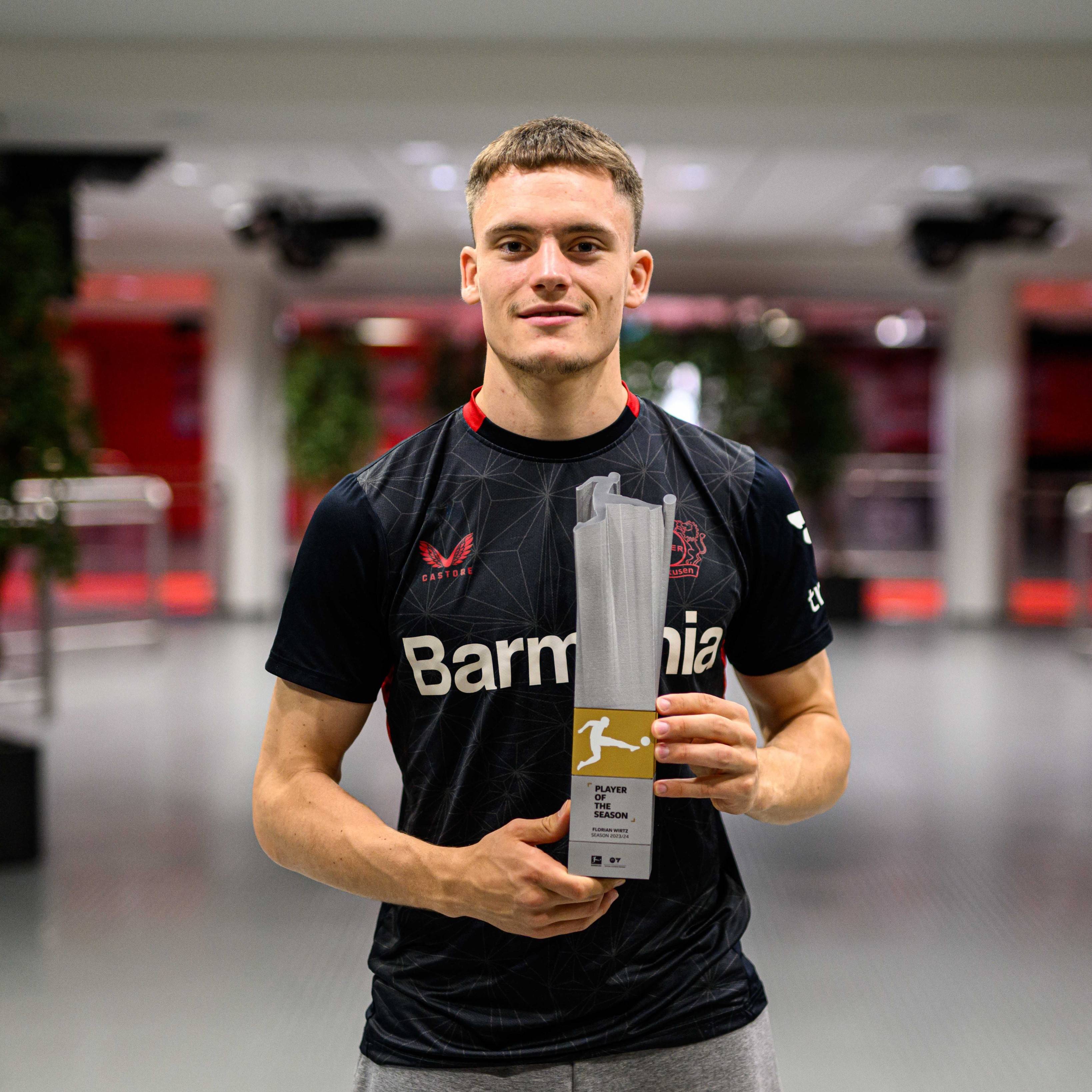 雷竞技DOTA2德甲赛程吃紧，曼城加时末段再遭质疑，媒体盛赞，身体对抗强度拉满的简单介绍